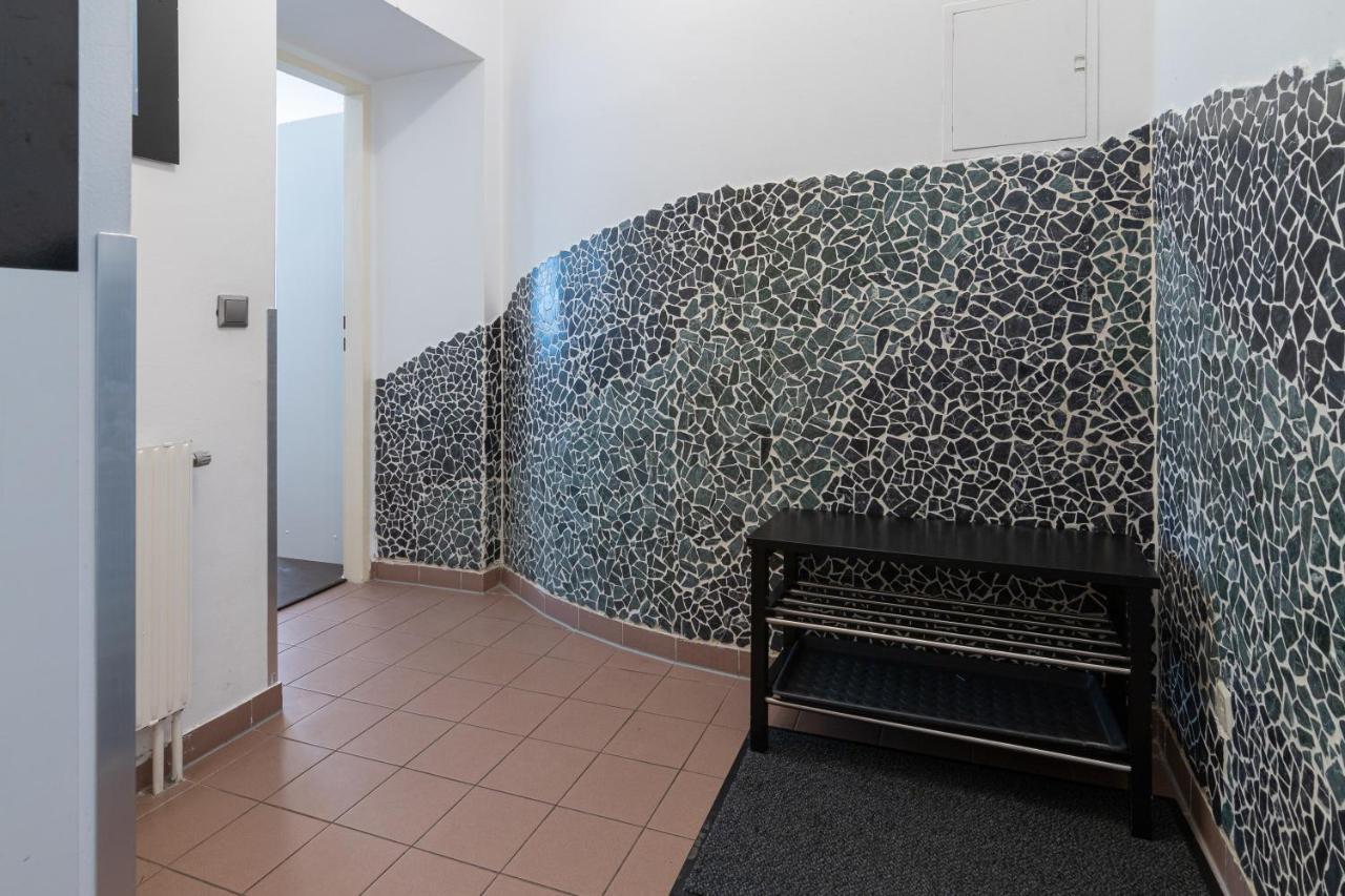 Vienna Central Station Accommodation Экстерьер фото