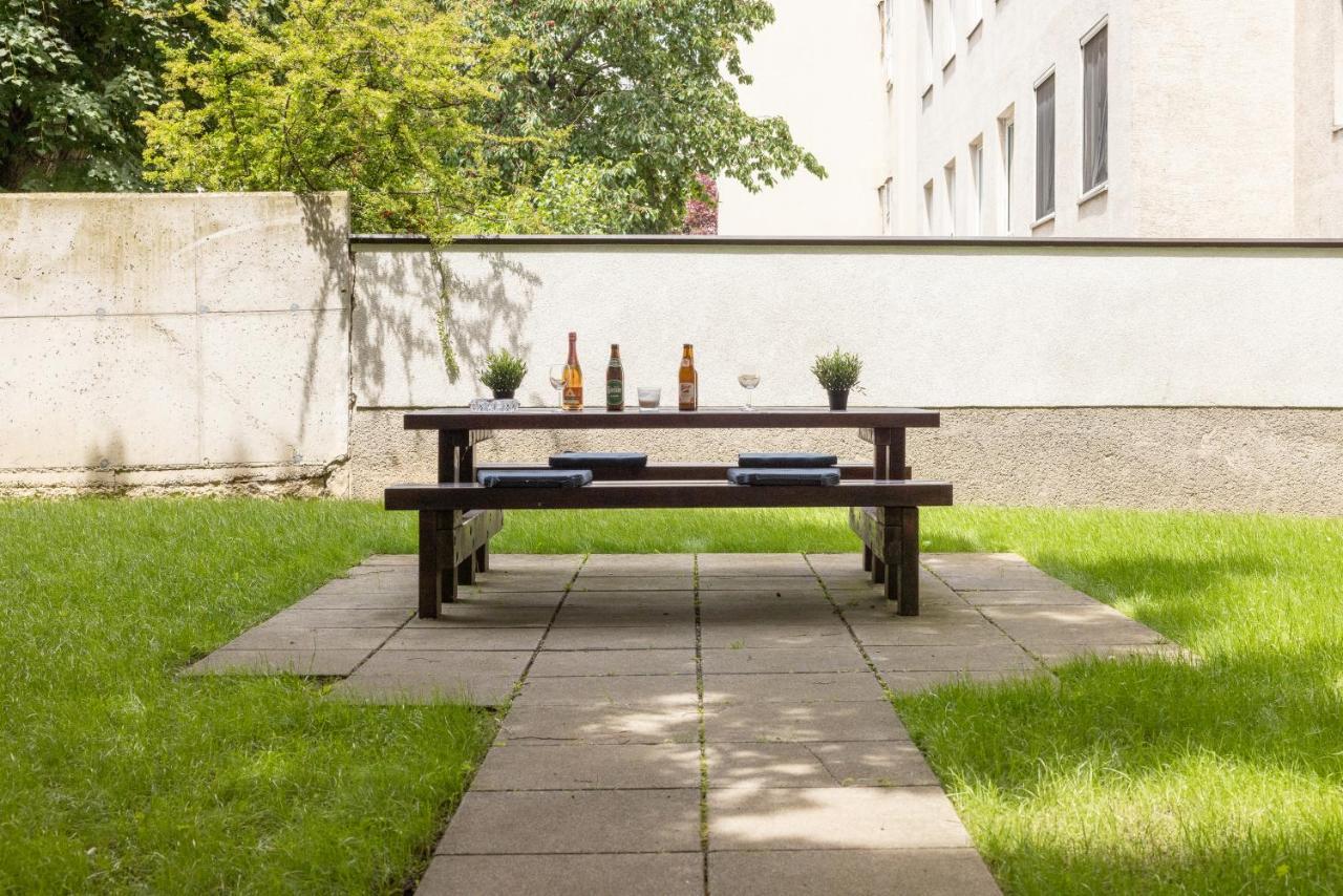 Vienna Central Station Accommodation Экстерьер фото