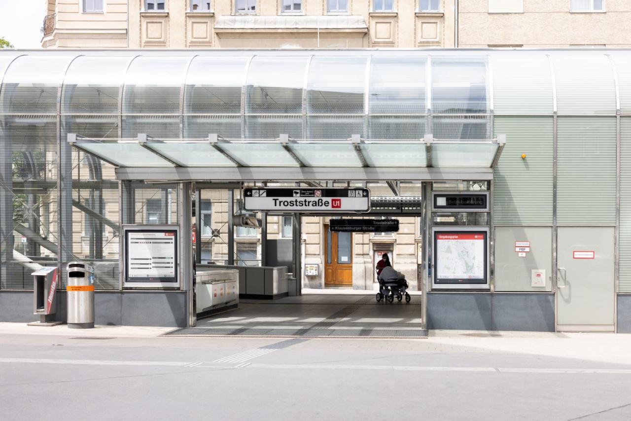 Vienna Central Station Accommodation Экстерьер фото